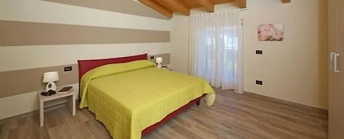 Apartment Villa Aurora Sirmione Italy