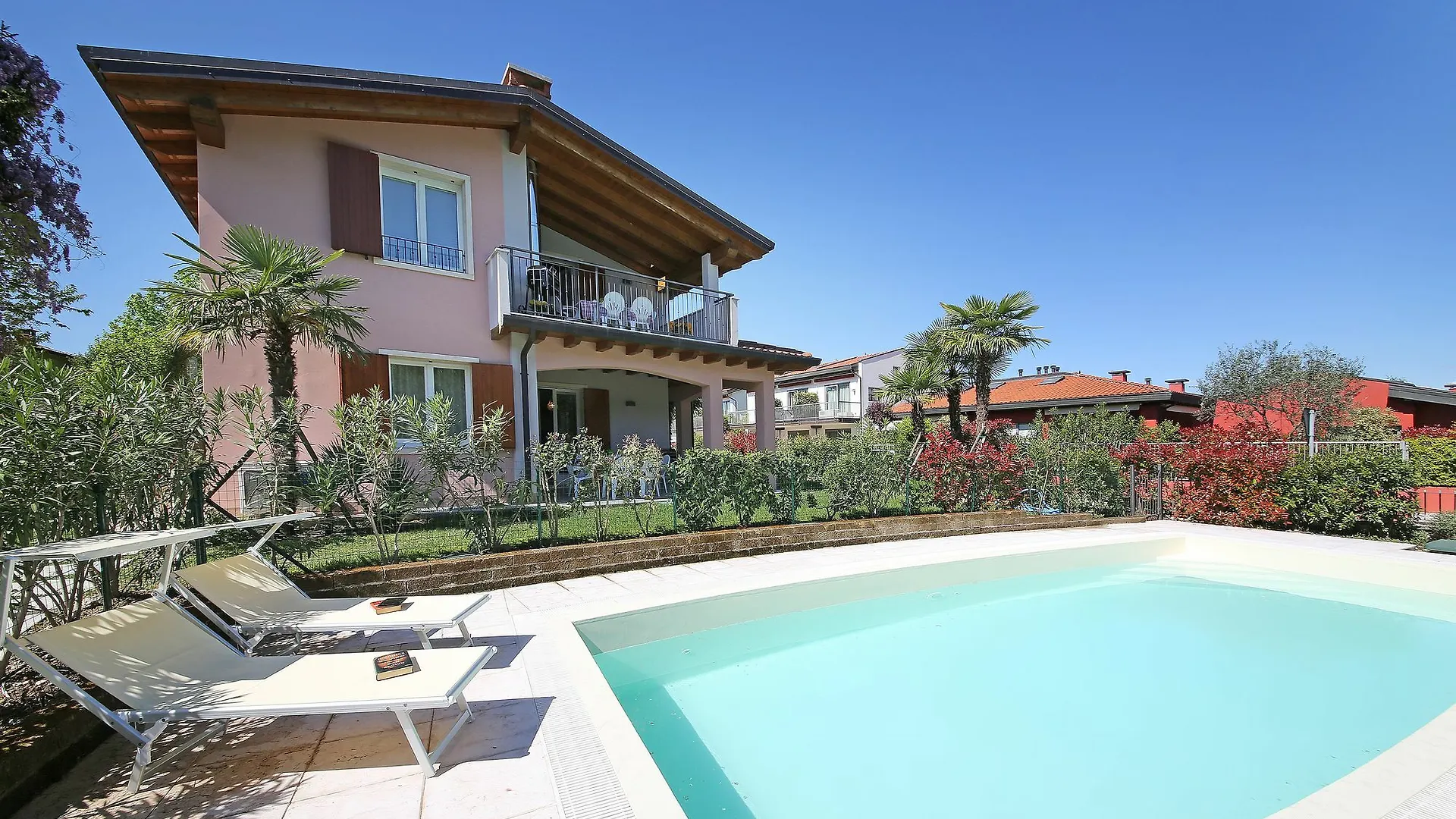 Apartment Villa Aurora Sirmione Italy
